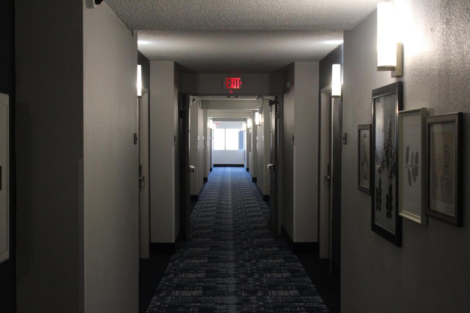 Country Inn & Suites By Radisson, Dunbar - Charleston Bagian luar foto
