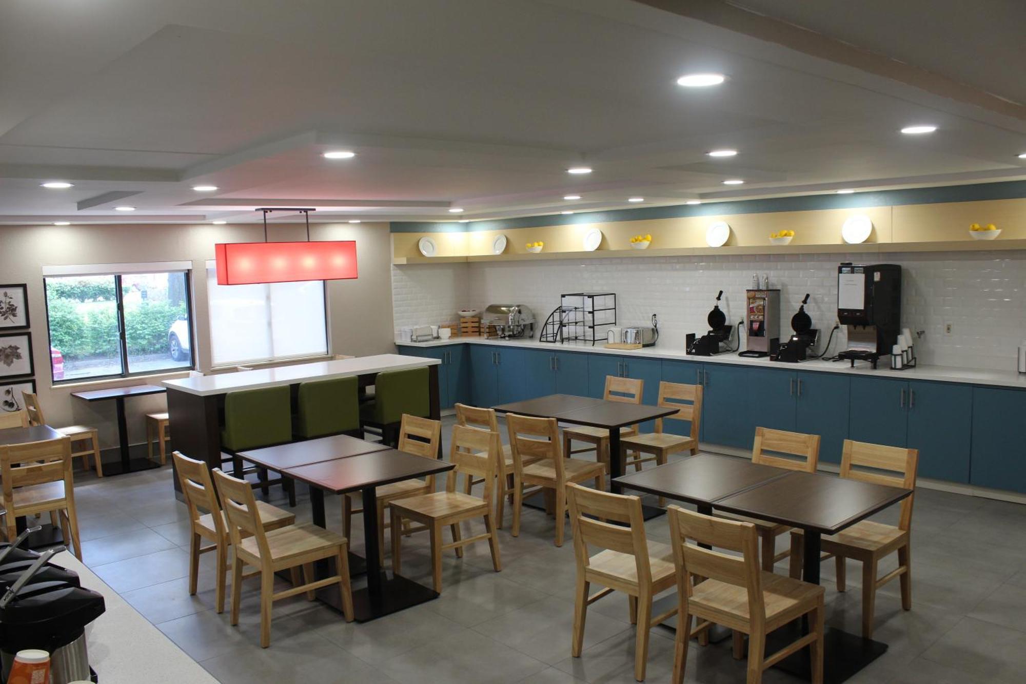 Country Inn & Suites By Radisson, Dunbar - Charleston Bagian luar foto