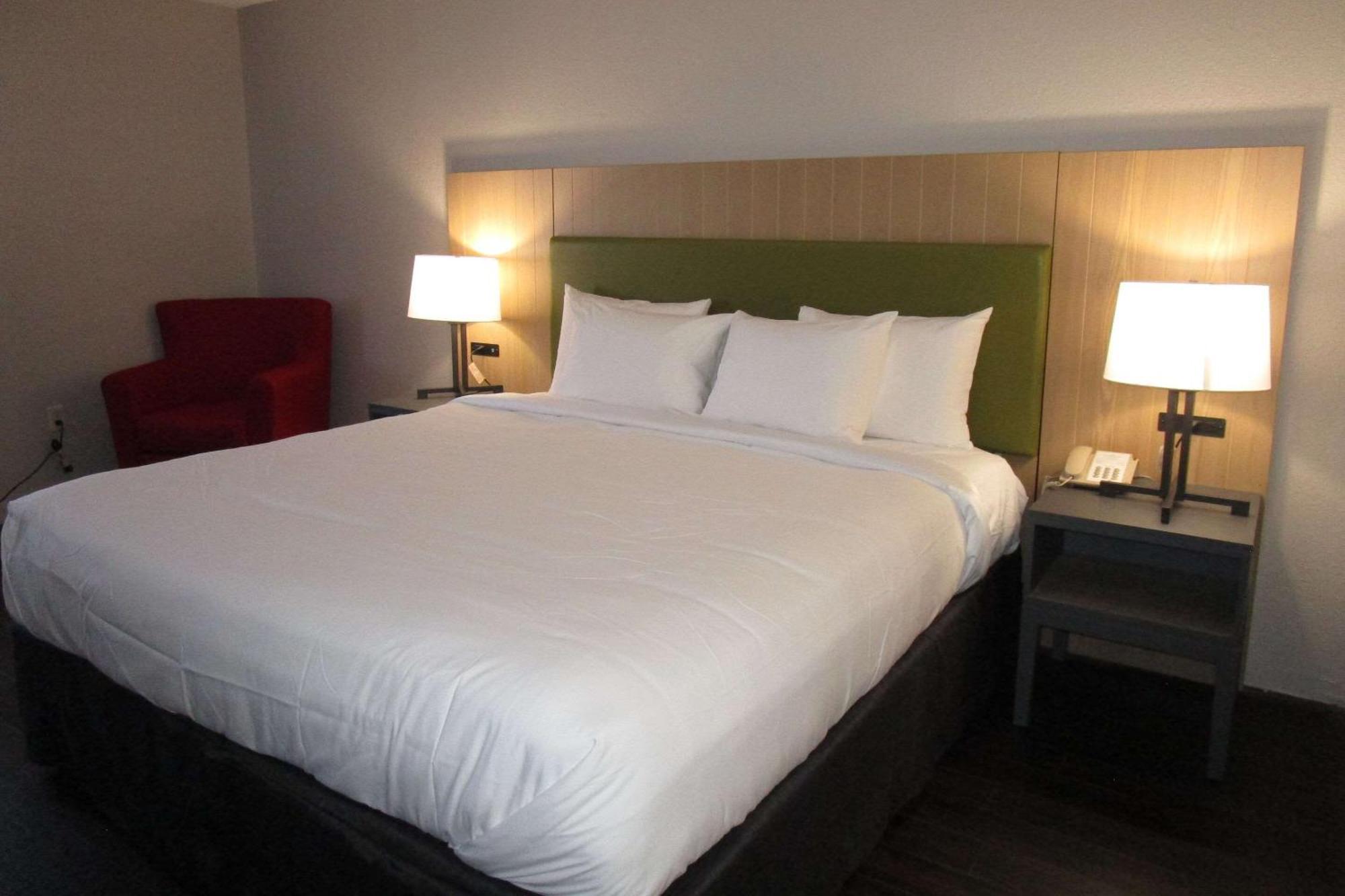 Country Inn & Suites By Radisson, Dunbar - Charleston Bagian luar foto